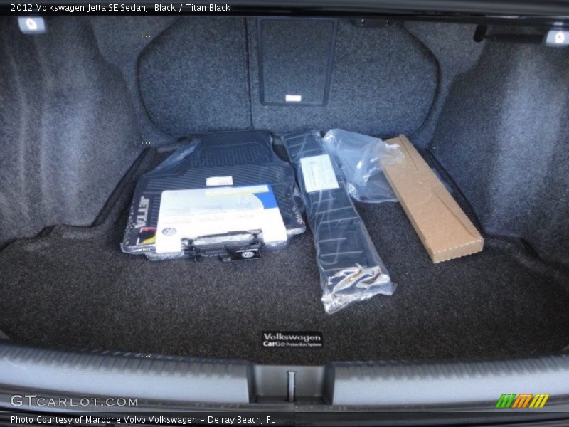 Black / Titan Black 2012 Volkswagen Jetta SE Sedan