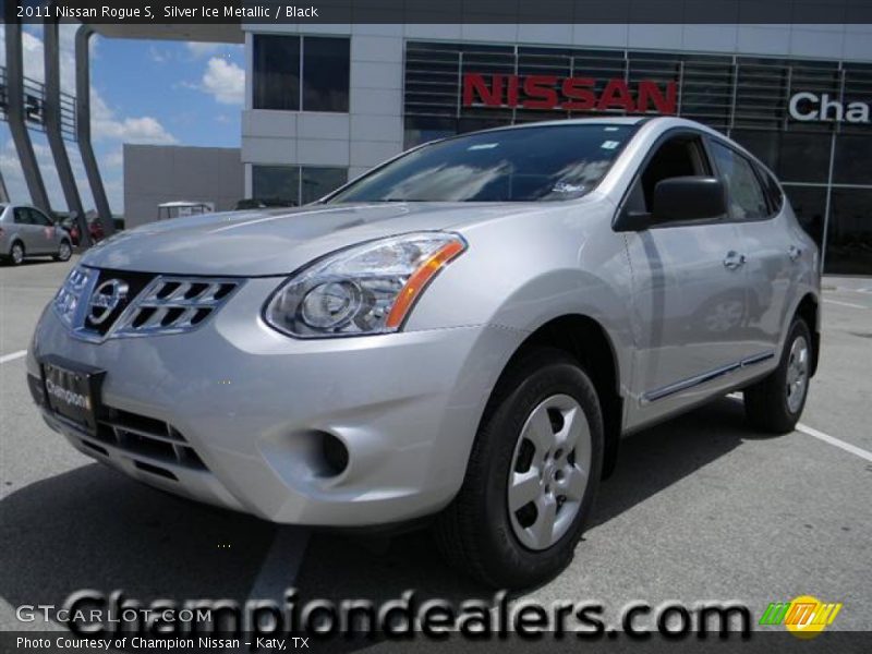 Silver Ice Metallic / Black 2011 Nissan Rogue S