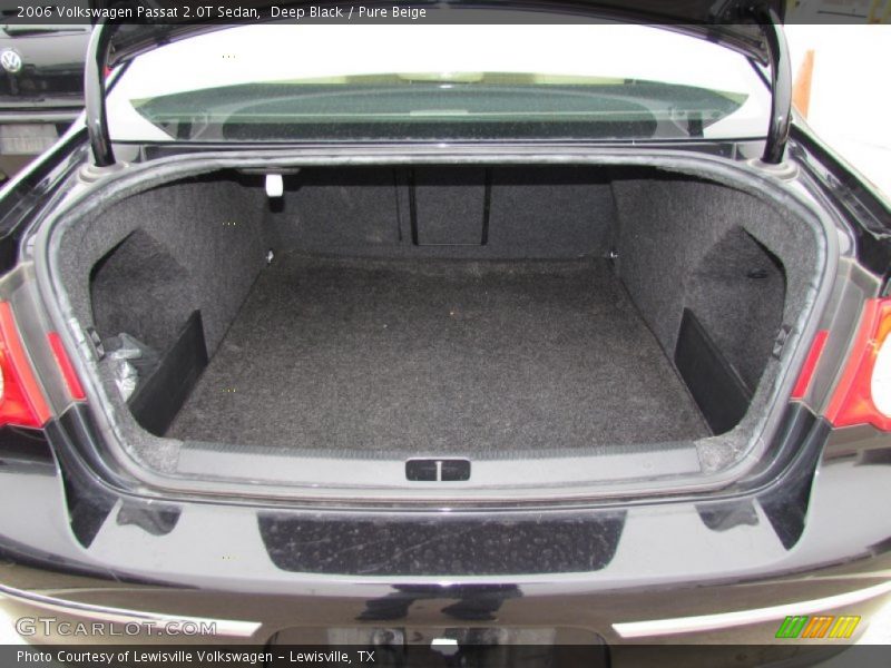 Deep Black / Pure Beige 2006 Volkswagen Passat 2.0T Sedan