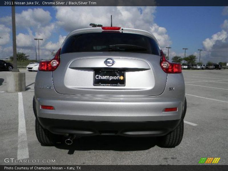 Chrome Silver / Black/Silver Trim 2011 Nissan Juke SV