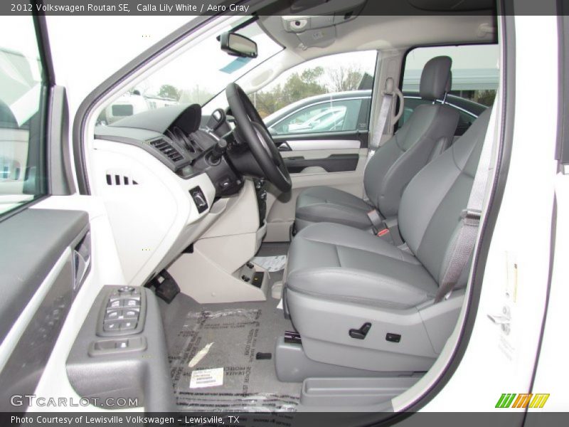 Calla Lily White / Aero Gray 2012 Volkswagen Routan SE