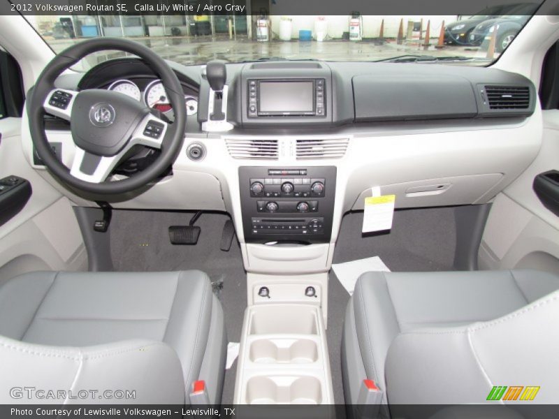 Calla Lily White / Aero Gray 2012 Volkswagen Routan SE
