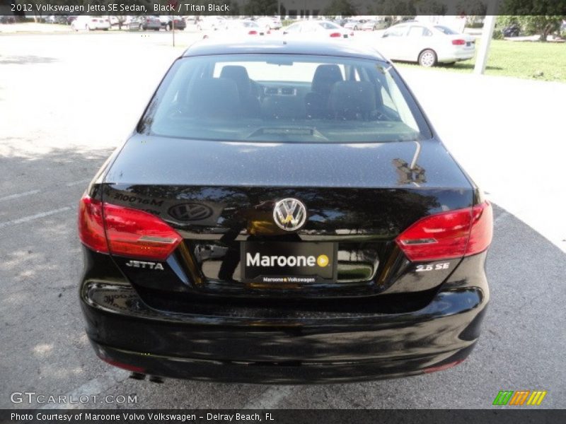 Black / Titan Black 2012 Volkswagen Jetta SE Sedan