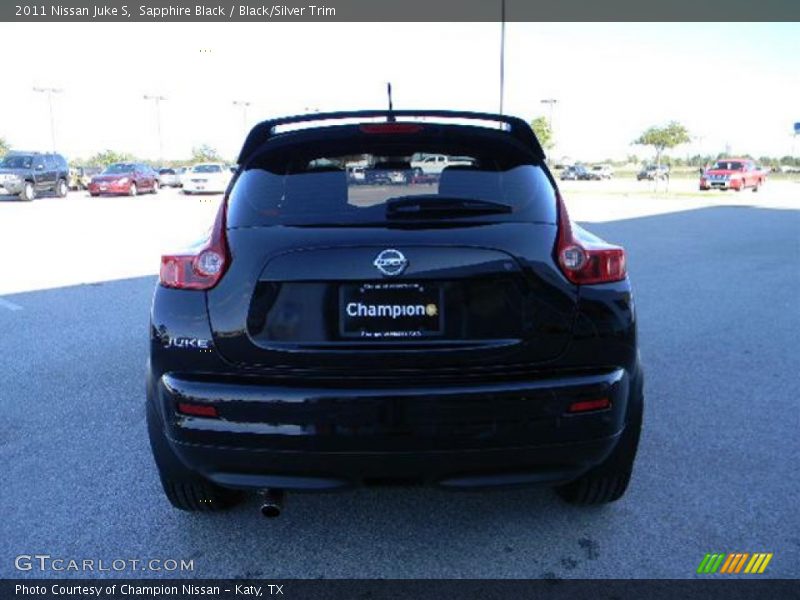 Sapphire Black / Black/Silver Trim 2011 Nissan Juke S