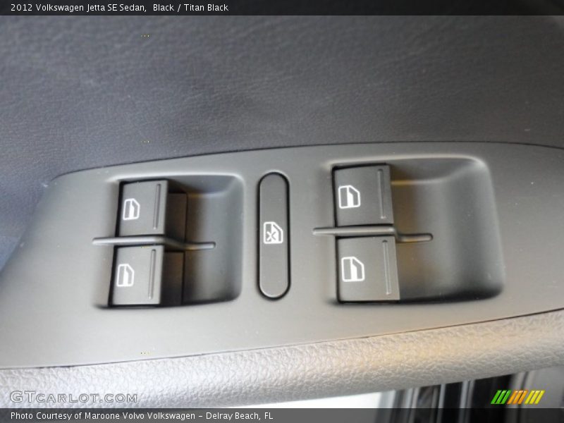 Black / Titan Black 2012 Volkswagen Jetta SE Sedan