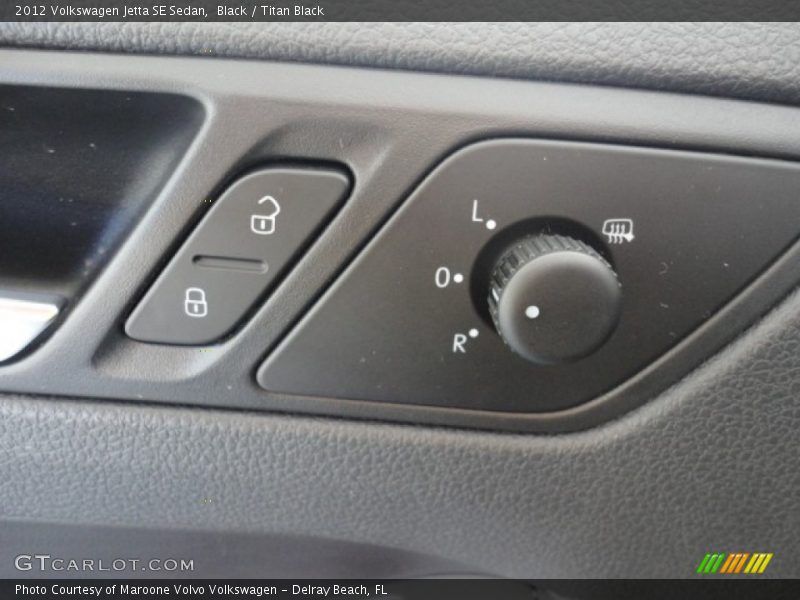 Black / Titan Black 2012 Volkswagen Jetta SE Sedan