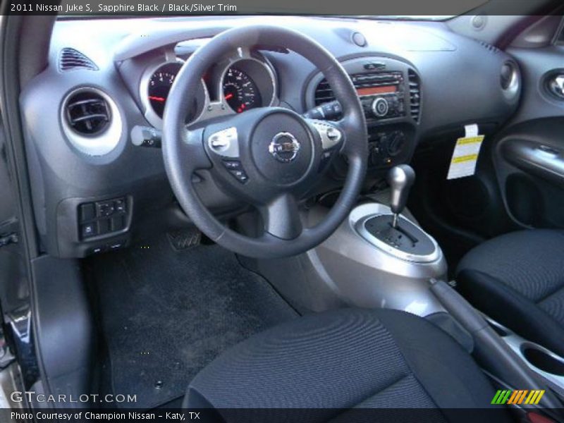 Sapphire Black / Black/Silver Trim 2011 Nissan Juke S