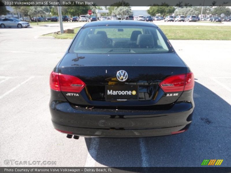 Black / Titan Black 2012 Volkswagen Jetta SE Sedan