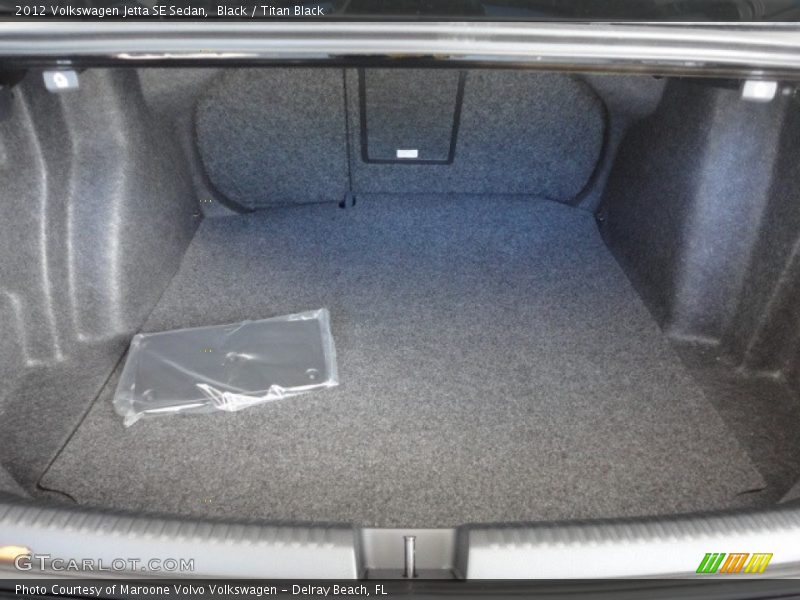 Black / Titan Black 2012 Volkswagen Jetta SE Sedan