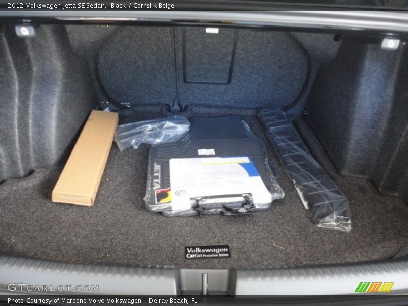 Black / Cornsilk Beige 2012 Volkswagen Jetta SE Sedan