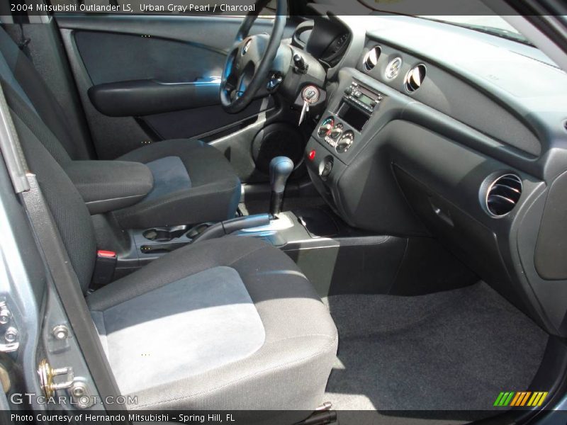 Urban Gray Pearl / Charcoal 2004 Mitsubishi Outlander LS
