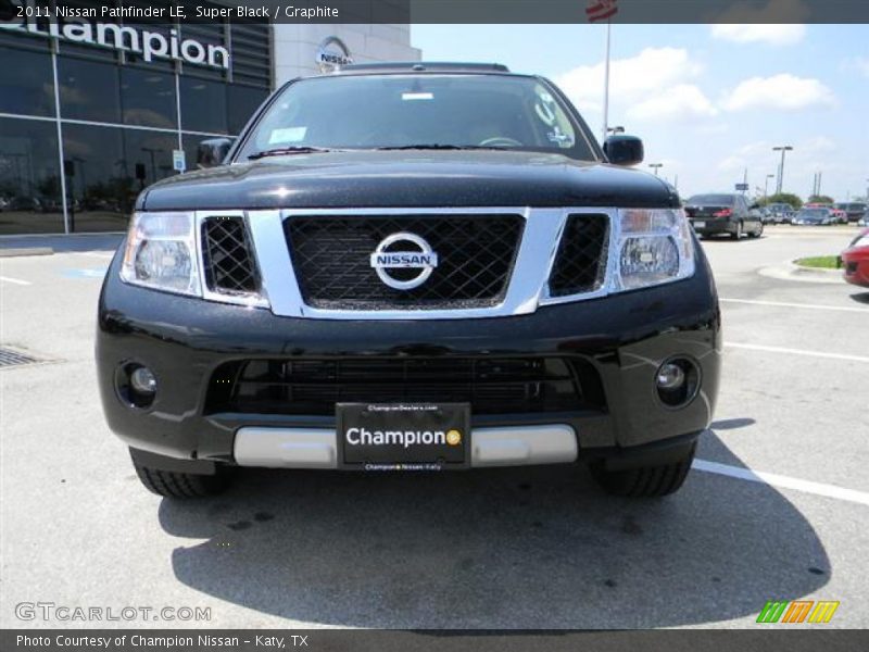Super Black / Graphite 2011 Nissan Pathfinder LE