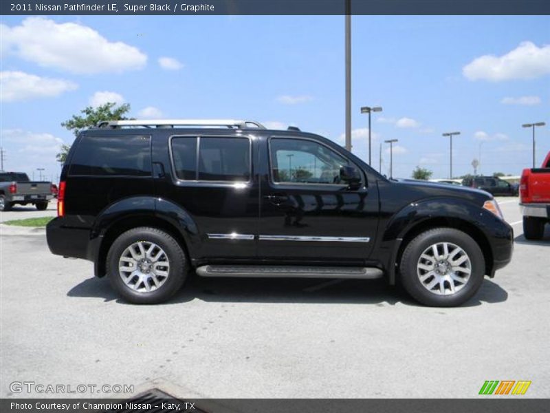 Super Black / Graphite 2011 Nissan Pathfinder LE