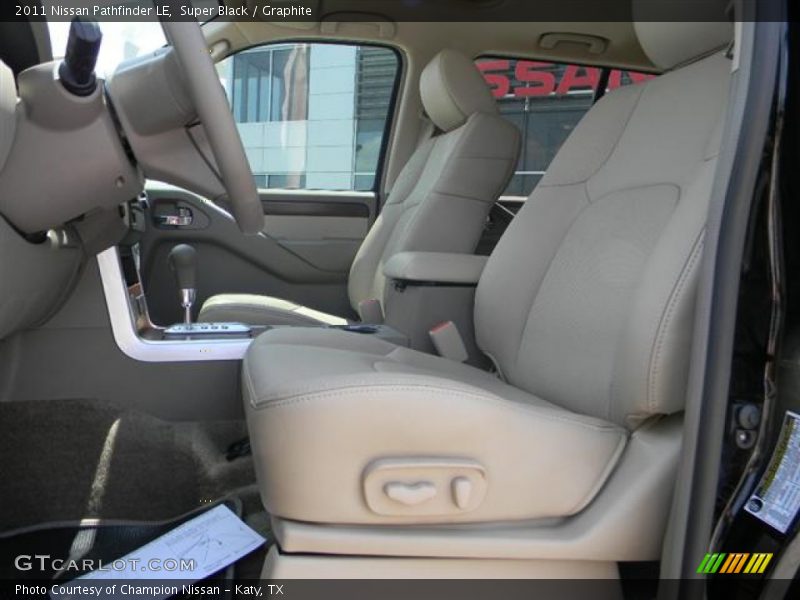 Super Black / Graphite 2011 Nissan Pathfinder LE
