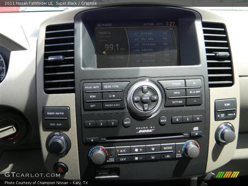 Super Black / Graphite 2011 Nissan Pathfinder LE
