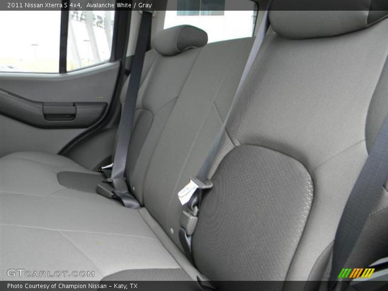 Avalanche White / Gray 2011 Nissan Xterra S 4x4