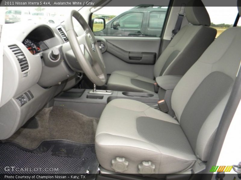 Avalanche White / Gray 2011 Nissan Xterra S 4x4