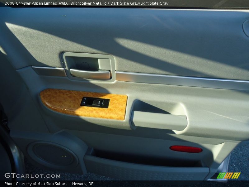 Bright Silver Metallic / Dark Slate Gray/Light Slate Gray 2008 Chrysler Aspen Limited 4WD