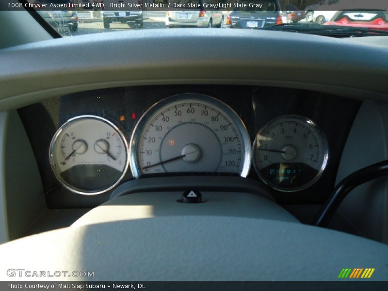 Bright Silver Metallic / Dark Slate Gray/Light Slate Gray 2008 Chrysler Aspen Limited 4WD