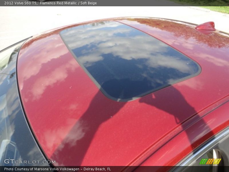 Flamenco Red Metallic / Soft Beige 2012 Volvo S60 T5