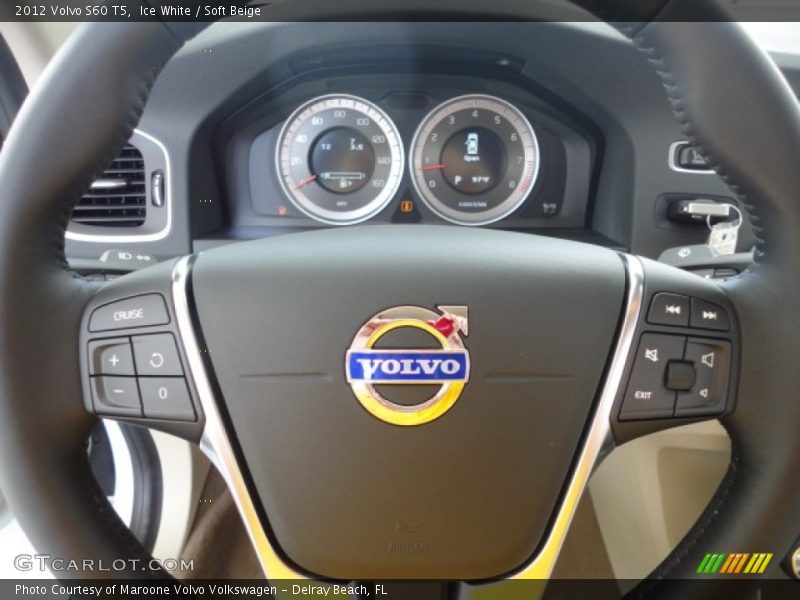 Ice White / Soft Beige 2012 Volvo S60 T5