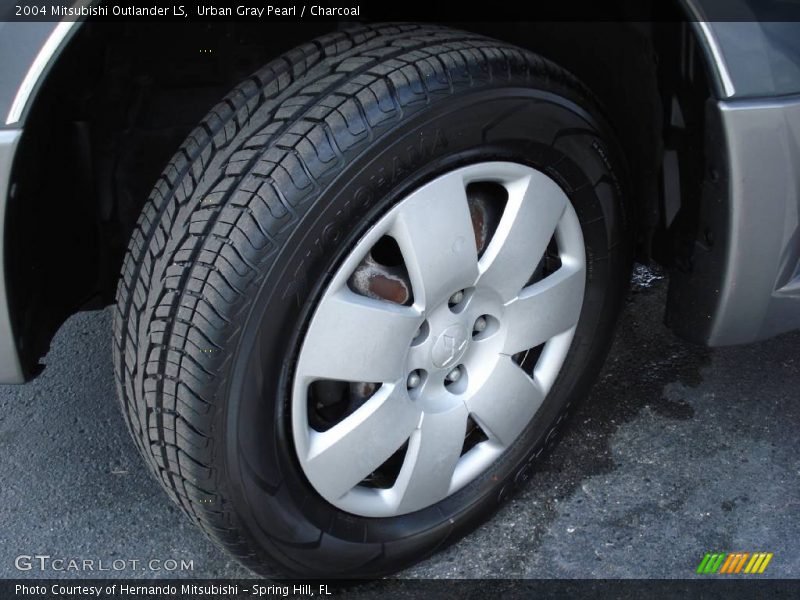 Urban Gray Pearl / Charcoal 2004 Mitsubishi Outlander LS