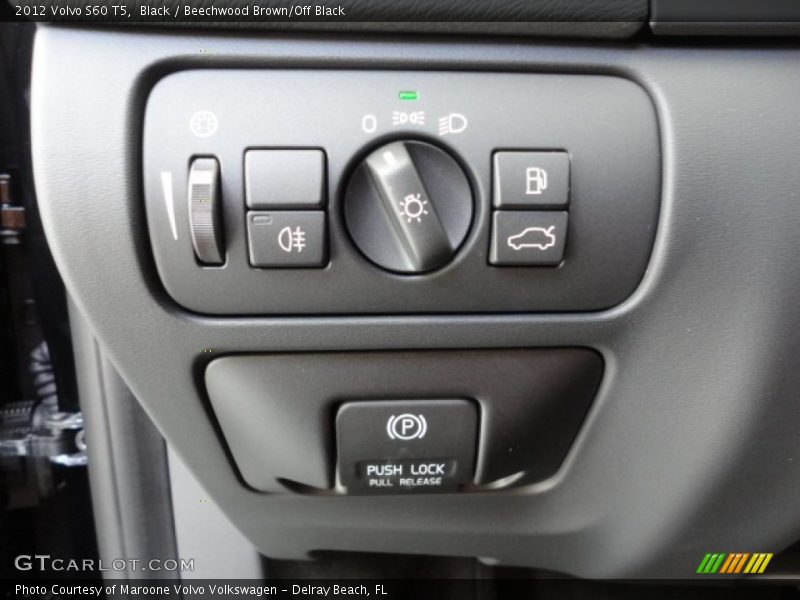 Black / Beechwood Brown/Off Black 2012 Volvo S60 T5