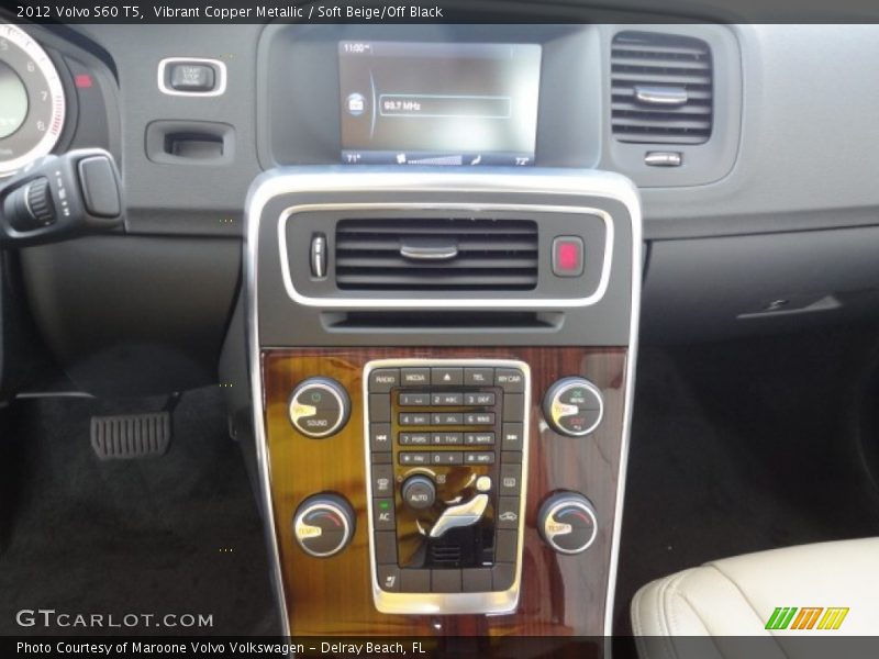 Vibrant Copper Metallic / Soft Beige/Off Black 2012 Volvo S60 T5