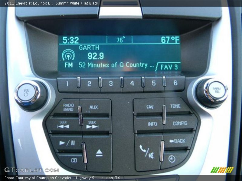 Summit White / Jet Black 2011 Chevrolet Equinox LT