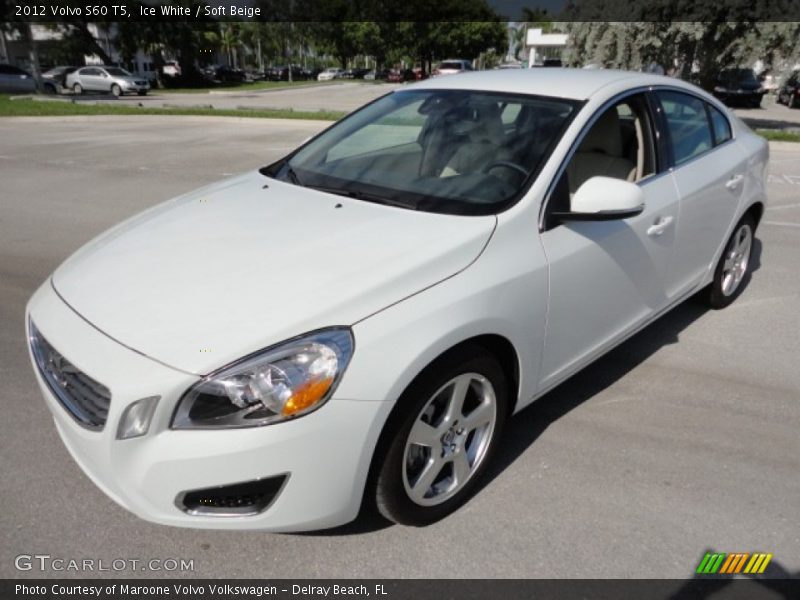 Ice White / Soft Beige 2012 Volvo S60 T5