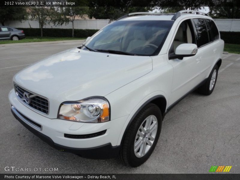 Ice White / Beige 2012 Volvo XC90 3.2