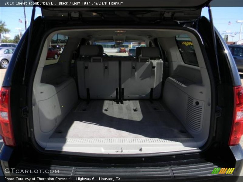  2010 Suburban LT Trunk