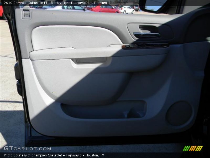 Black / Light Titanium/Dark Titanium 2010 Chevrolet Suburban LT
