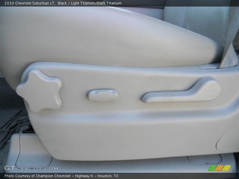 Black / Light Titanium/Dark Titanium 2010 Chevrolet Suburban LT