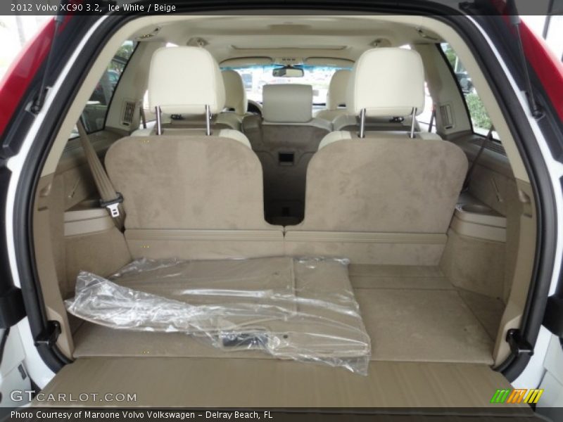 Ice White / Beige 2012 Volvo XC90 3.2