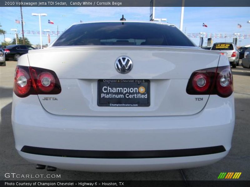 Candy White / Cornsilk Beige 2010 Volkswagen Jetta TDI Sedan