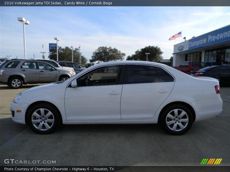 Candy White / Cornsilk Beige 2010 Volkswagen Jetta TDI Sedan