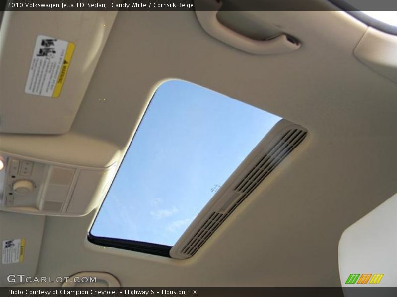 Candy White / Cornsilk Beige 2010 Volkswagen Jetta TDI Sedan