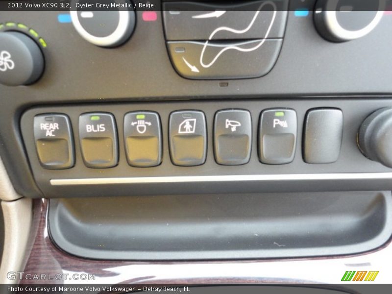 Oyster Grey Metallic / Beige 2012 Volvo XC90 3.2