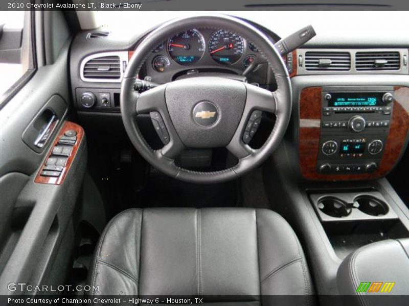 Dashboard of 2010 Avalanche LT