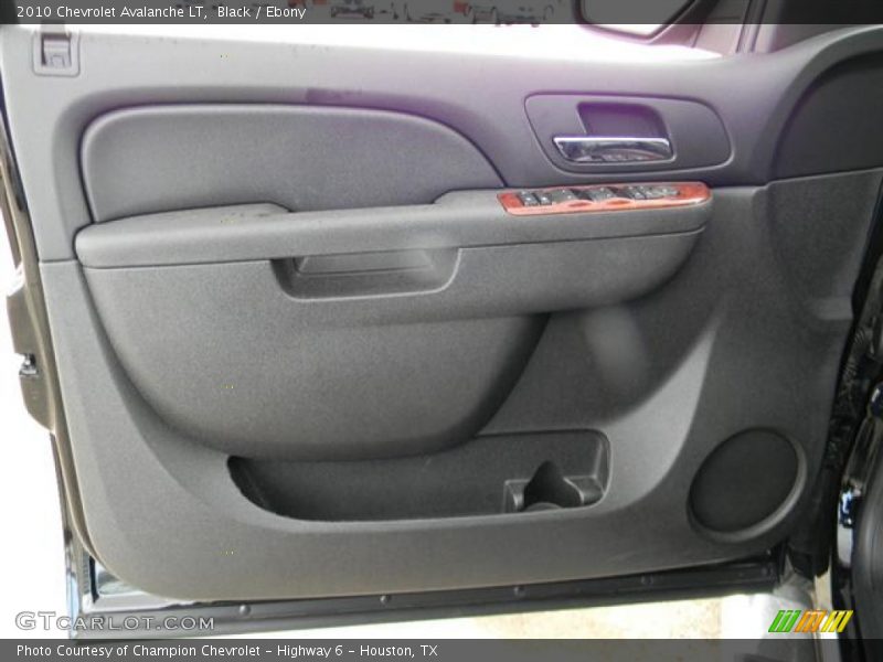 Black / Ebony 2010 Chevrolet Avalanche LT