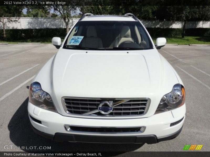 Ice White / Beige 2012 Volvo XC90 3.2