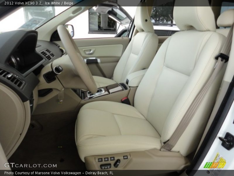 Ice White / Beige 2012 Volvo XC90 3.2