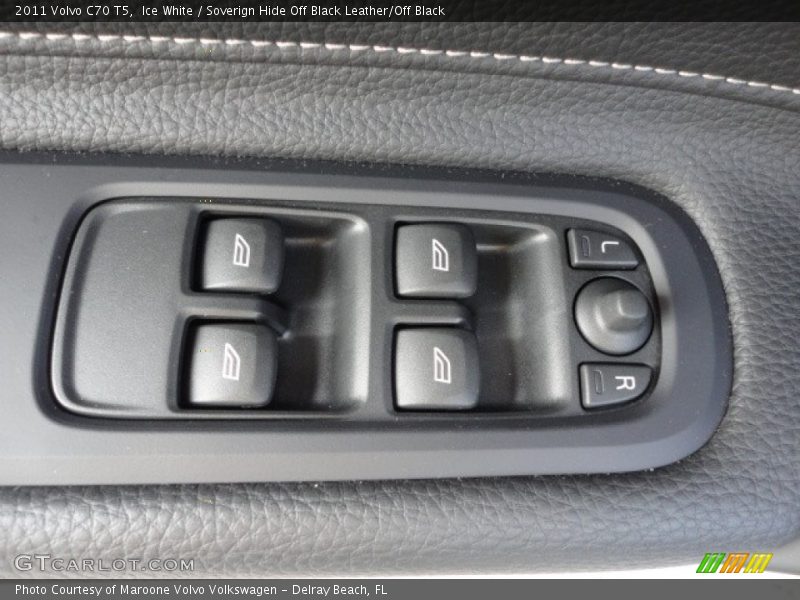 Ice White / Soverign Hide Off Black Leather/Off Black 2011 Volvo C70 T5