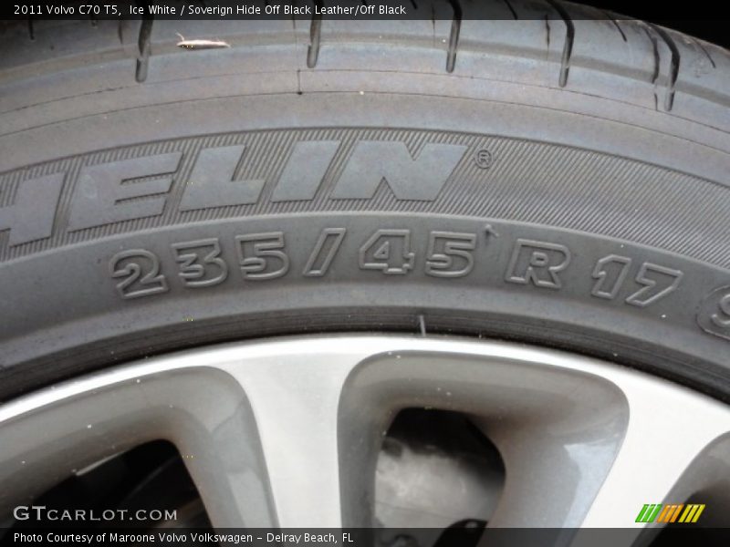 Ice White / Soverign Hide Off Black Leather/Off Black 2011 Volvo C70 T5