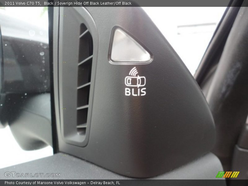 Black / Soverign Hide Off Black Leather/Off Black 2011 Volvo C70 T5