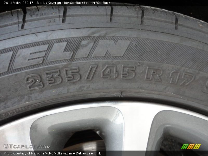 Black / Soverign Hide Off Black Leather/Off Black 2011 Volvo C70 T5
