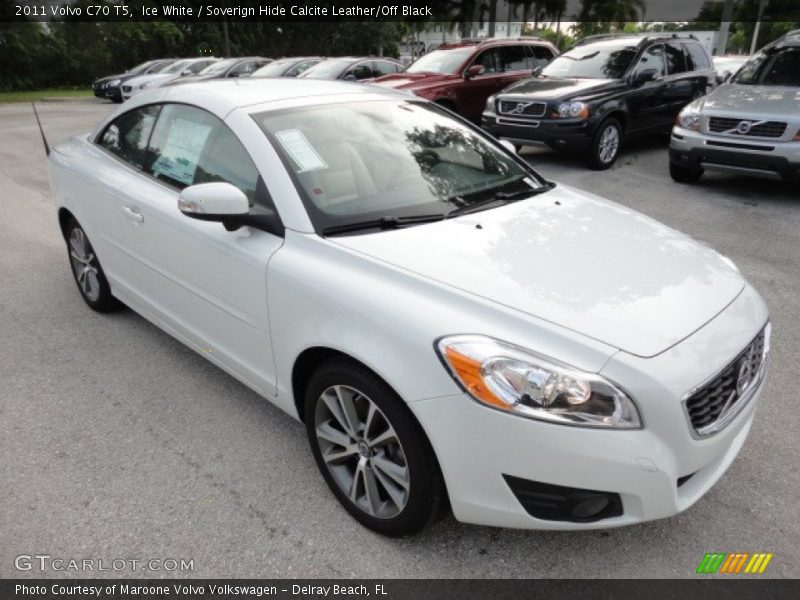 Ice White / Soverign Hide Calcite Leather/Off Black 2011 Volvo C70 T5
