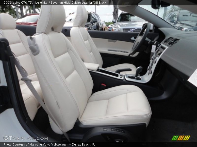 Ice White / Soverign Hide Calcite Leather/Off Black 2011 Volvo C70 T5