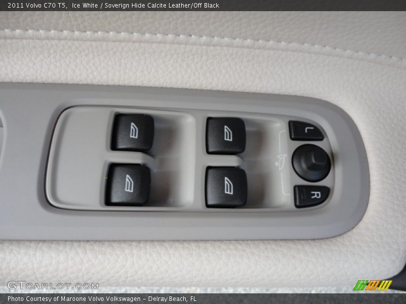 Ice White / Soverign Hide Calcite Leather/Off Black 2011 Volvo C70 T5